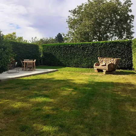 Le Meleze Heureux בית נופש